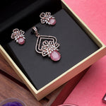 Load image into Gallery viewer, Rich Pink Club Pendant Set Unigem